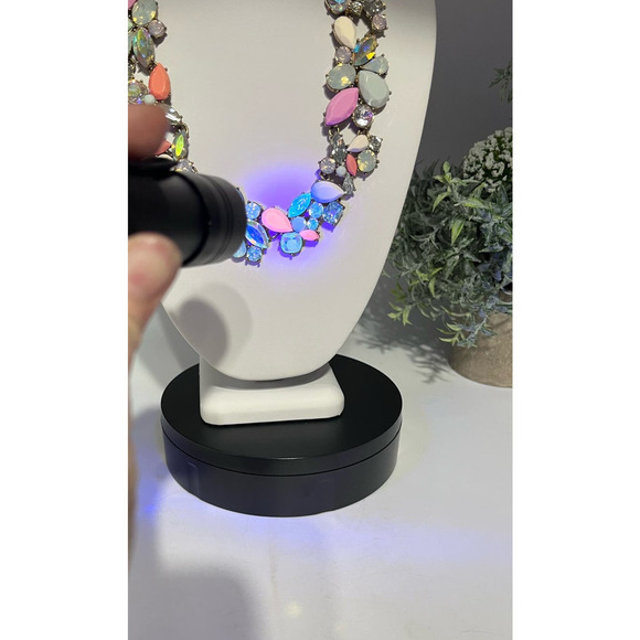 J. Crew Pink Coral Cream Opalescent Glowing Rhinestone Statement Necklace - Picture 14 of 15